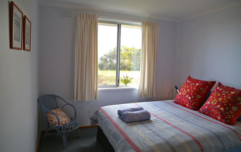 Ar Lan Y Mor - eAccommodation 13