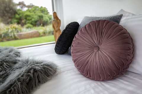 Avalon Coastal Retreat - eAccommodation 16