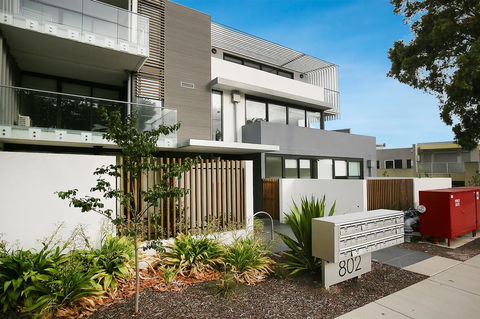 Ellia Doncaster Apartment - eAccommodation 34