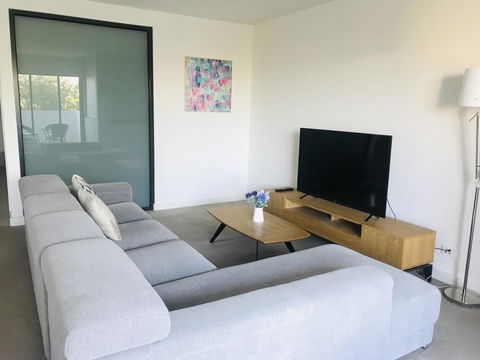 Ellia Doncaster Apartment - eAccommodation 21