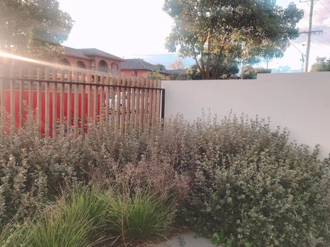Ellia Doncaster Apartment - eAccommodation 15