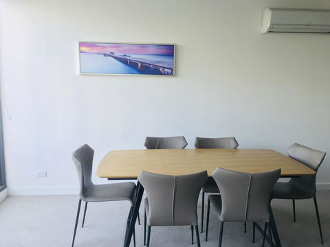 Ellia Doncaster Apartment - eAccommodation 19
