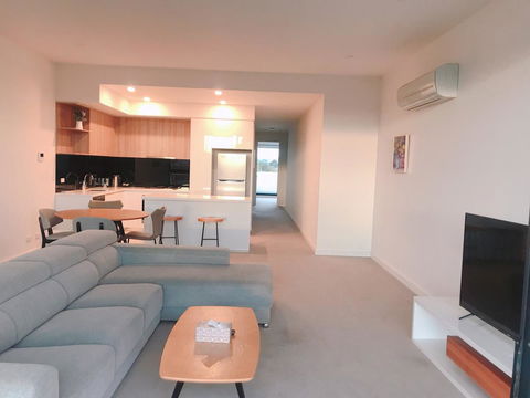 Ellia Doncaster Apartment - eAccommodation 1