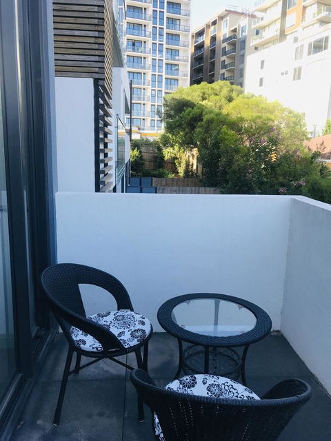 Ellia Doncaster Apartment - eAccommodation 4