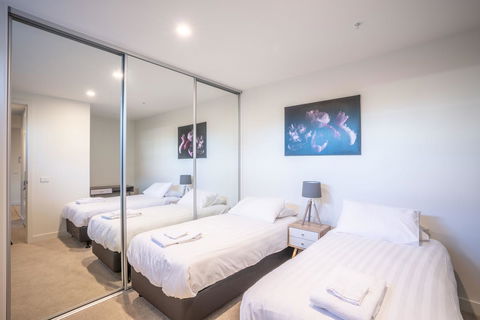 Poplar Apartments - eAccommodation 27