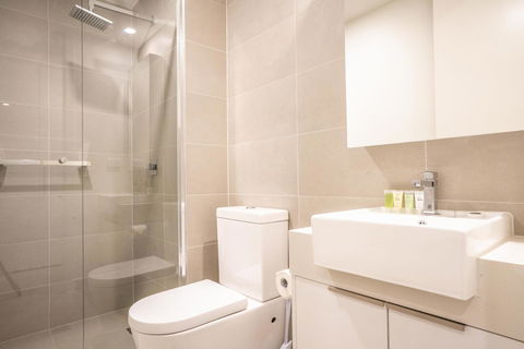 Poplar Apartments - eAccommodation 11