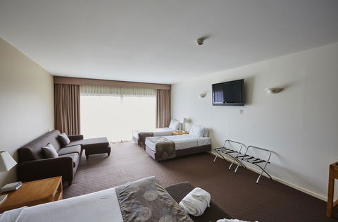 Mornington Hotel - eAccommodation 22