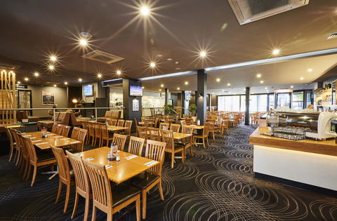 Mornington Hotel - eAccommodation 11