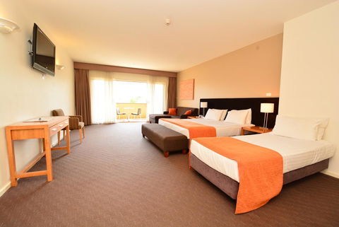 Mornington Hotel - eAccommodation 2