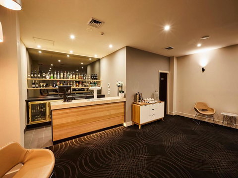 Mornington Hotel - eAccommodation 33