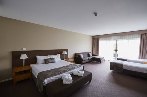Mornington Hotel - eAccommodation 21