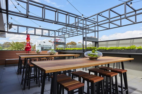 Mornington Hotel - eAccommodation 7