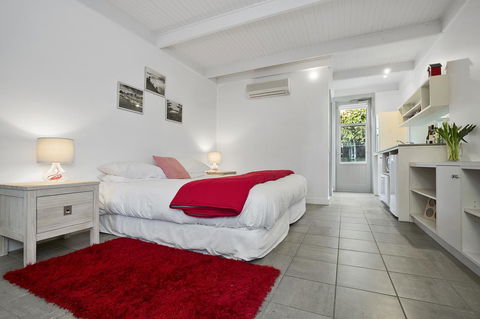 Oceanic Sorrento - eAccommodation 2