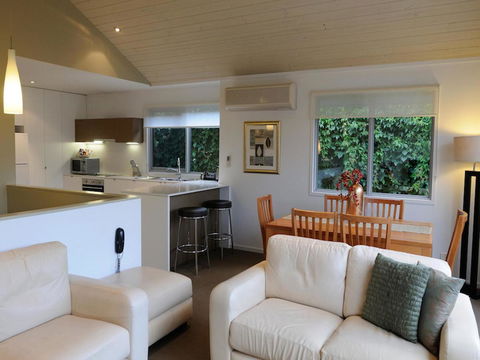 The Victoria Apartments - eAccommodation 32