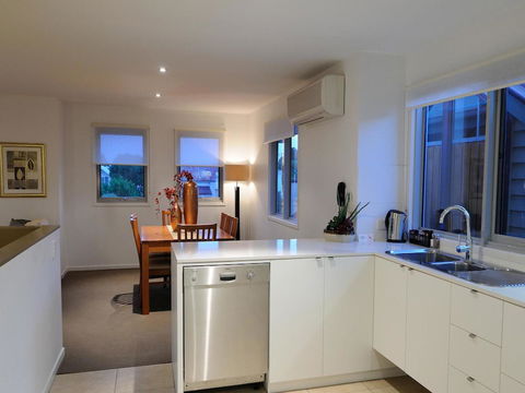 The Victoria Apartments - eAccommodation 38