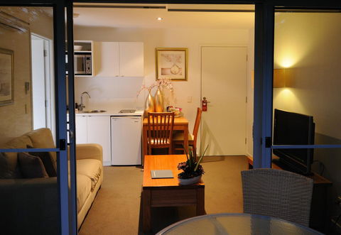 The Victoria Apartments - eAccommodation 8