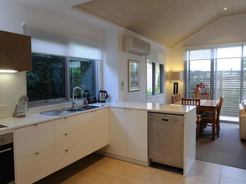 The Victoria Apartments - eAccommodation 33