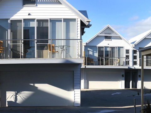 The Victoria Apartments - eAccommodation 2