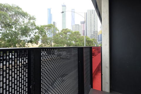 Mono Apartments On Franklin Street - eAccommodation 4