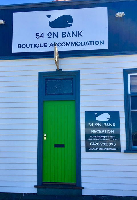 54 On Bank - eAccommodation 1