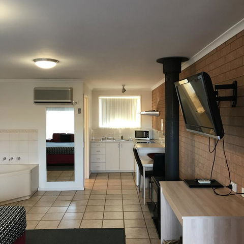 Beachcomber Motel & Apartments - eAccommodation 5