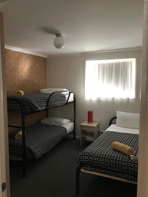 Beachcomber Motel & Apartments - eAccommodation 10