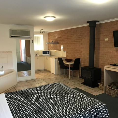 Beachcomber Motel & Apartments - eAccommodation 6