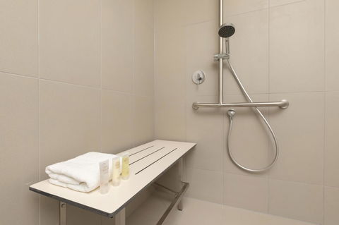 Ibis Melbourne Central - eAccommodation 34