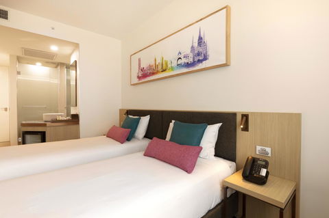 Ibis Melbourne Central - eAccommodation 10