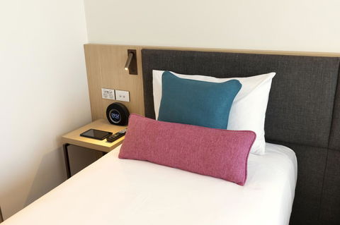 Ibis Melbourne Central - eAccommodation 9