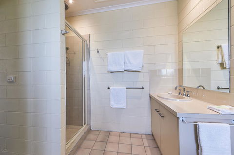 Allambi Holiday Apartments - eAccommodation 28