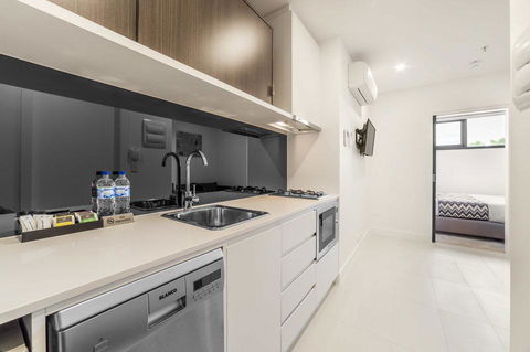 Whitehorse Apartments Hotel - eAccommodation 38