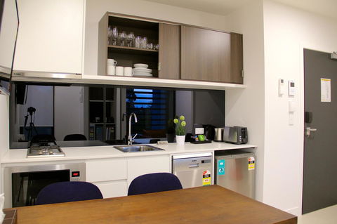 Whitehorse Apartments Hotel - eAccommodation 16