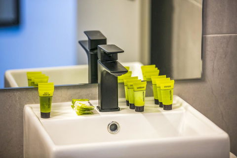 Nightcap At The Cheeky Squire - eAccommodation 14