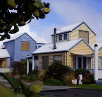 Rayville Boat Houses - eAccommodation