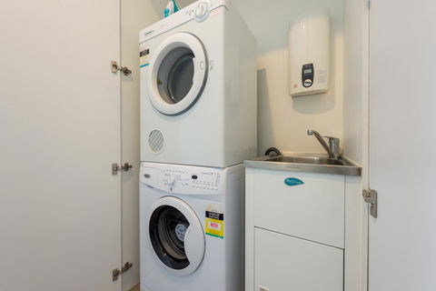 Amazing Accommodations: Vogue - eAccommodation 25