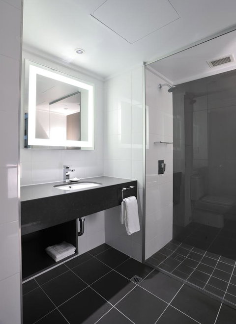 Novotel Melbourne On Collins - eAccommodation 11