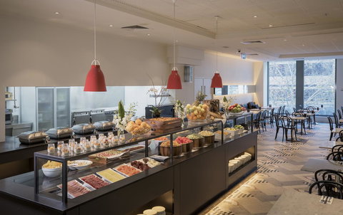 Novotel Melbourne On Collins - eAccommodation 13