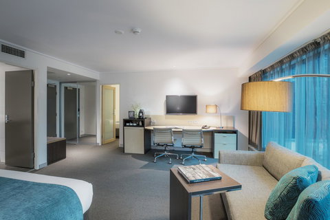Novotel Melbourne On Collins - eAccommodation 2