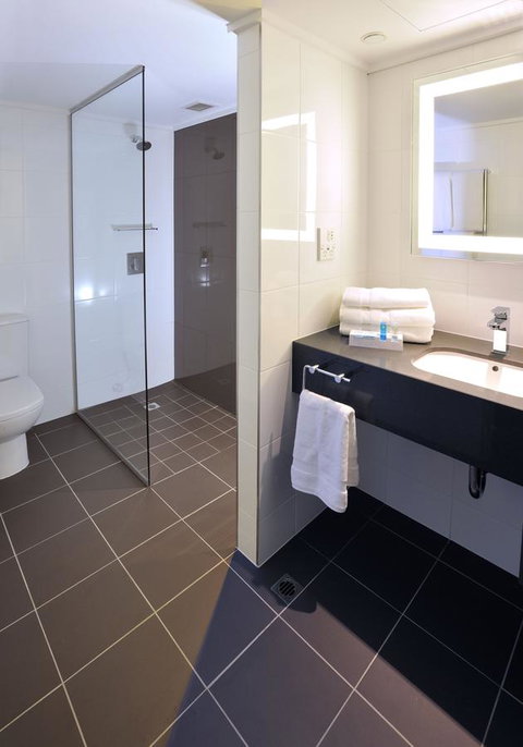 Novotel Melbourne On Collins - eAccommodation 8
