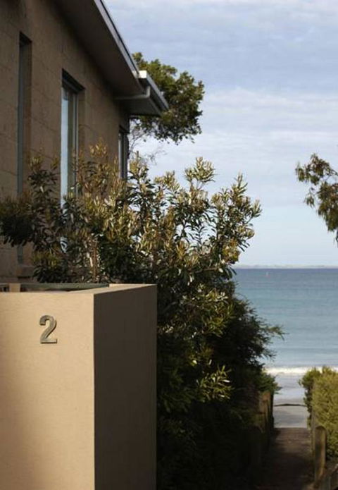 Battery Cove Beach Front Apartment - eAccommodation 17