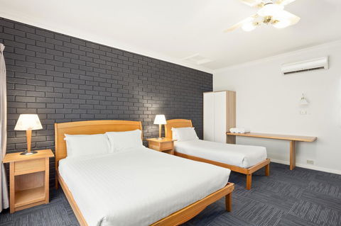 The International Motel Apollo Bay - eAccommodation 10