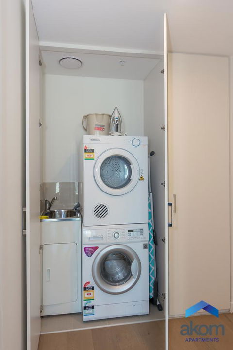 AKOM Melbourne - eAccommodation 17