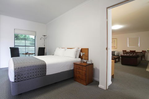 Quality Inn & Suites The Menzies - eAccommodation 12