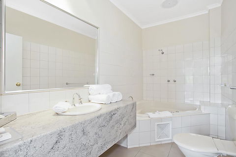 Quality Inn & Suites The Menzies - eAccommodation 31