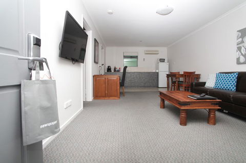 Quality Inn & Suites The Menzies - eAccommodation 40