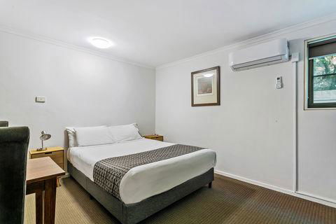 Quality Inn & Suites The Menzies - eAccommodation 3