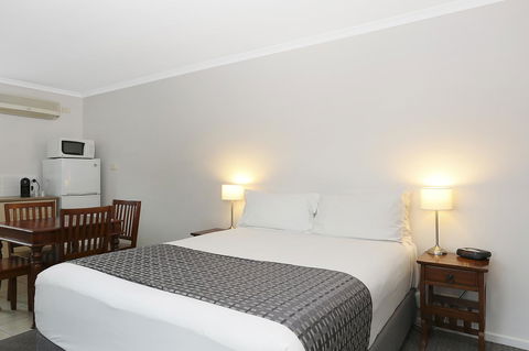 Quality Inn & Suites The Menzies - eAccommodation 16