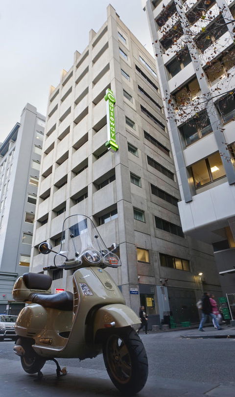 Causeway 353 Hotel - eAccommodation 3