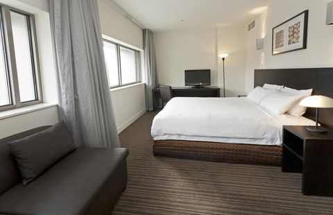 Causeway 353 Hotel - eAccommodation 25